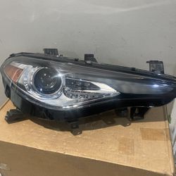 2017-2023 Alfa Romeo  Guilia Censors Bare Right Head Lights 