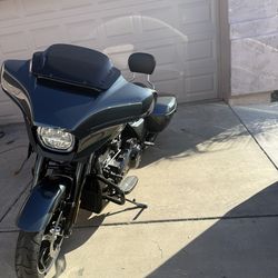 2025 Harley Davidson FLHX Street Glide