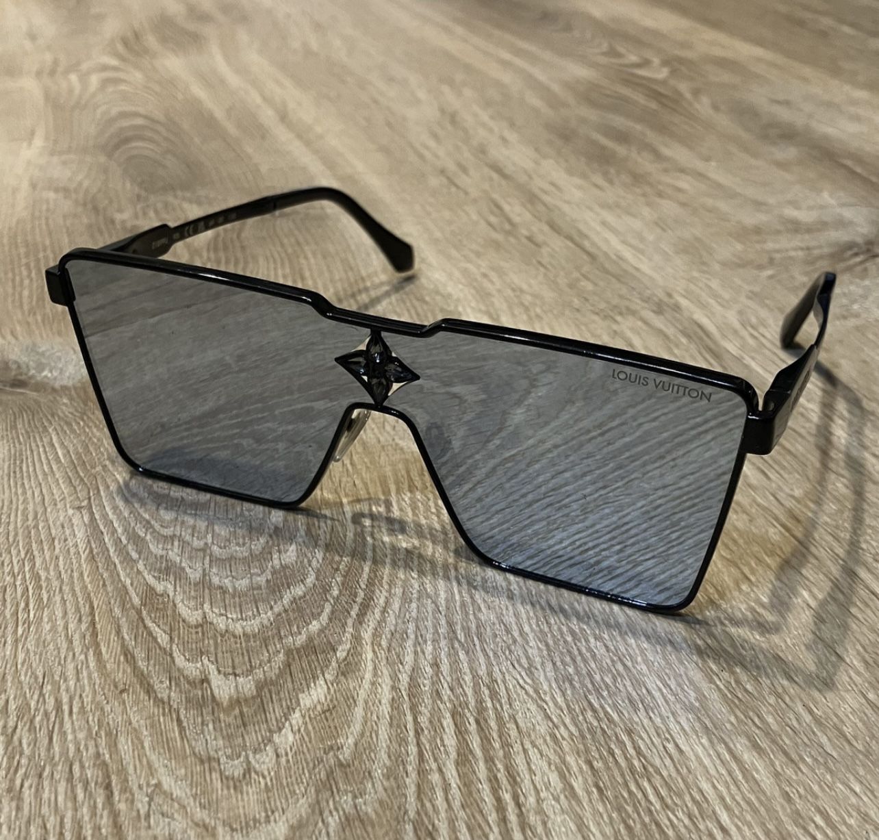 Louis Vuitton Cyclone Sunglasses