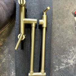 Brushed Good Pot Filler