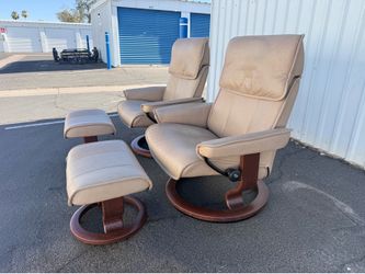 Excellent Condition! (2) Ekornes Stressless Admiral Recliners and Ottomans