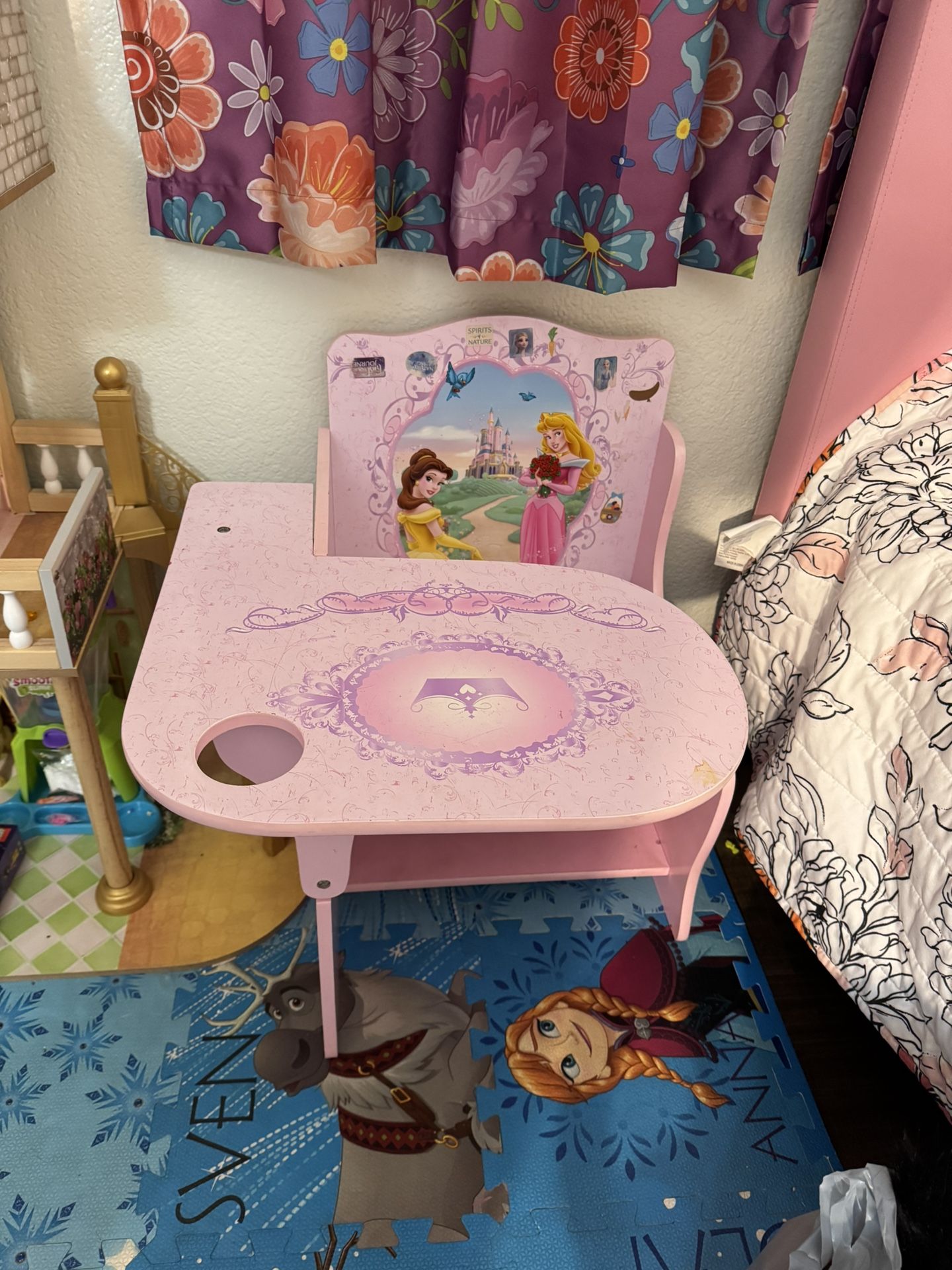 Delta Children Chair Desk Disney Princess