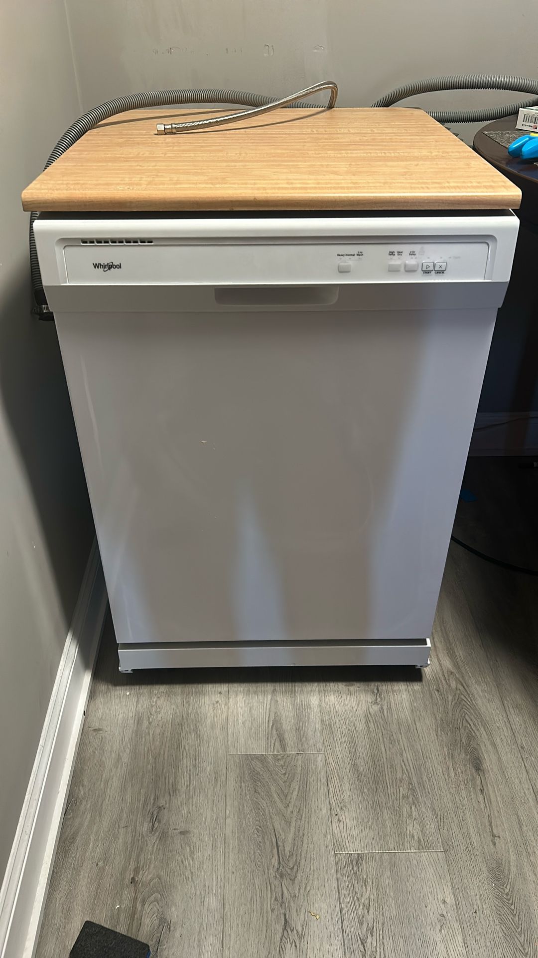 Freestanding Dishwasher