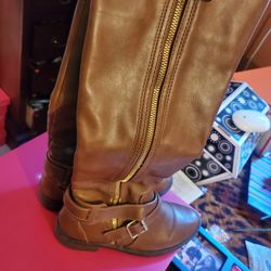 Botas
