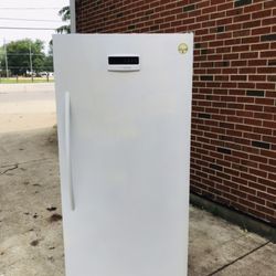 Frigidaire Frost Free 21 Cu.ft Freezer.
