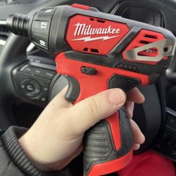 Milwaukee M12 Drill