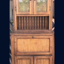 Hutch With Wine Bottle Rack