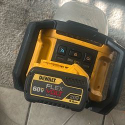 DeWalt 20v 9.0ah Flex Volt 60v Max Battery / DCL074 Light W Charger 