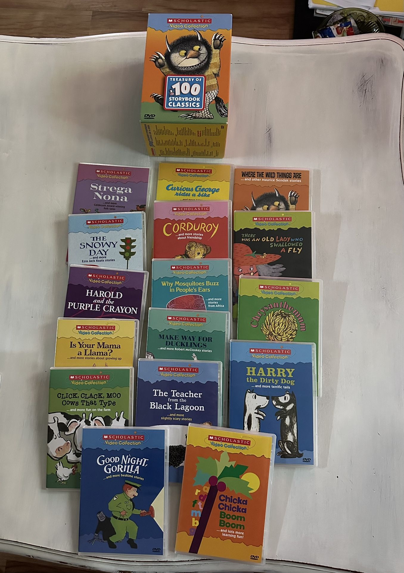 スカラスティック Treasuryof100 StorybookClassics Amazon.com: Scholastic Treasury of 100 Storybook Classics
