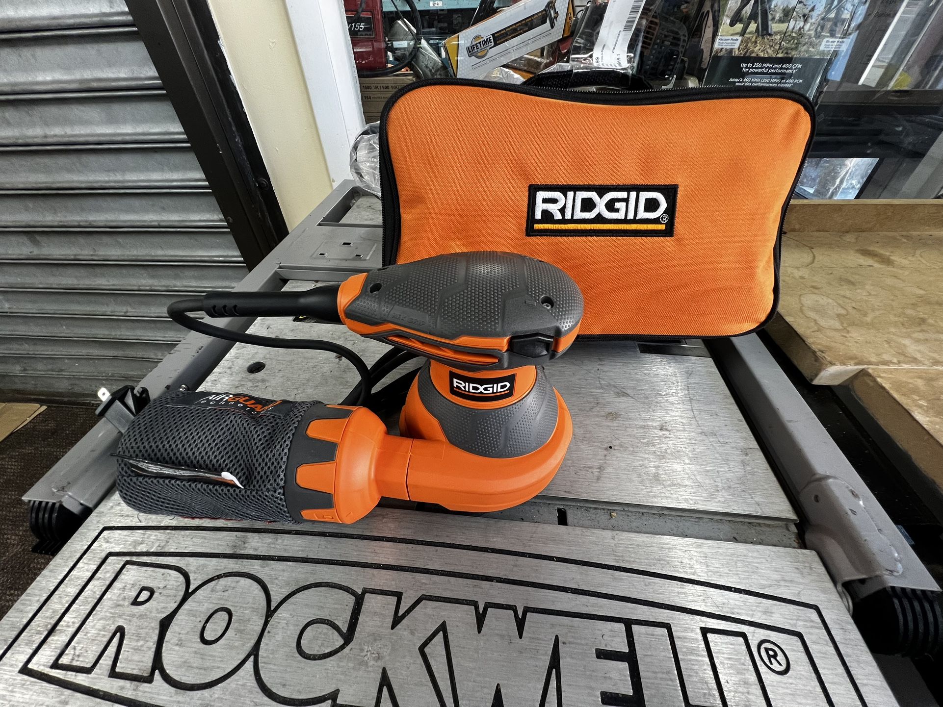 RIDGID PLAM SANDER W/BAG GREAT CONDITION SELLING FOR $59‼️