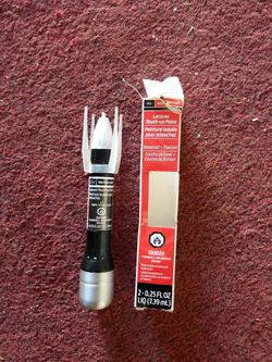 Lacquer touch up paint