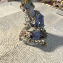 Rare Woman Girl Sitting Reading a Book Porcelain Figurine Vintage Made in Japan