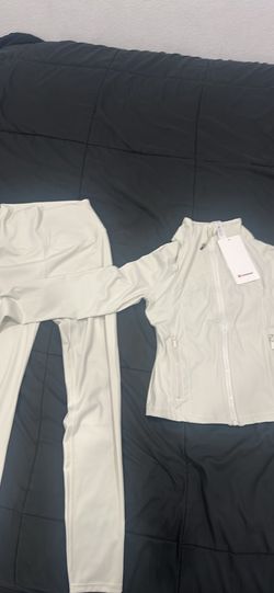 Lululemon white set