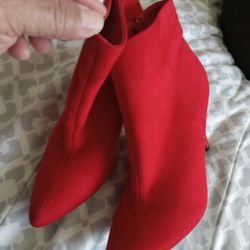 Red Boots  7.5 Pick  Up  In  Clovis  Sunnyside  Herdon  