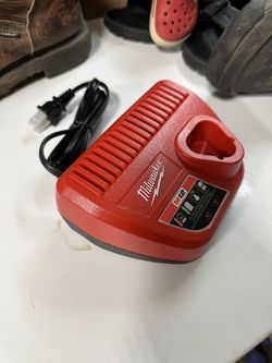 M12 Charger
