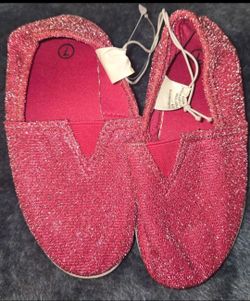 NWT Toddler 7 Pink Glitter Canvas Slip-On Shoes