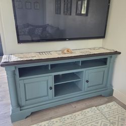 TV Console 