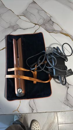 Dyson straightener