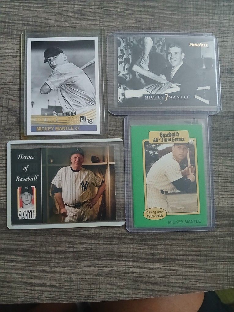 4 Mickey Mantle Baseball cards