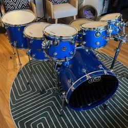 7-Piece-DW-Performance-Series-Sapphire-Blue-Lacquer