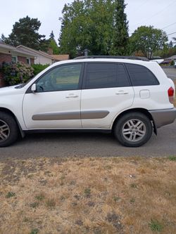 Toyota RAV4 White