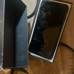 Working & Broken Iphone 7 Plus Black 128gig