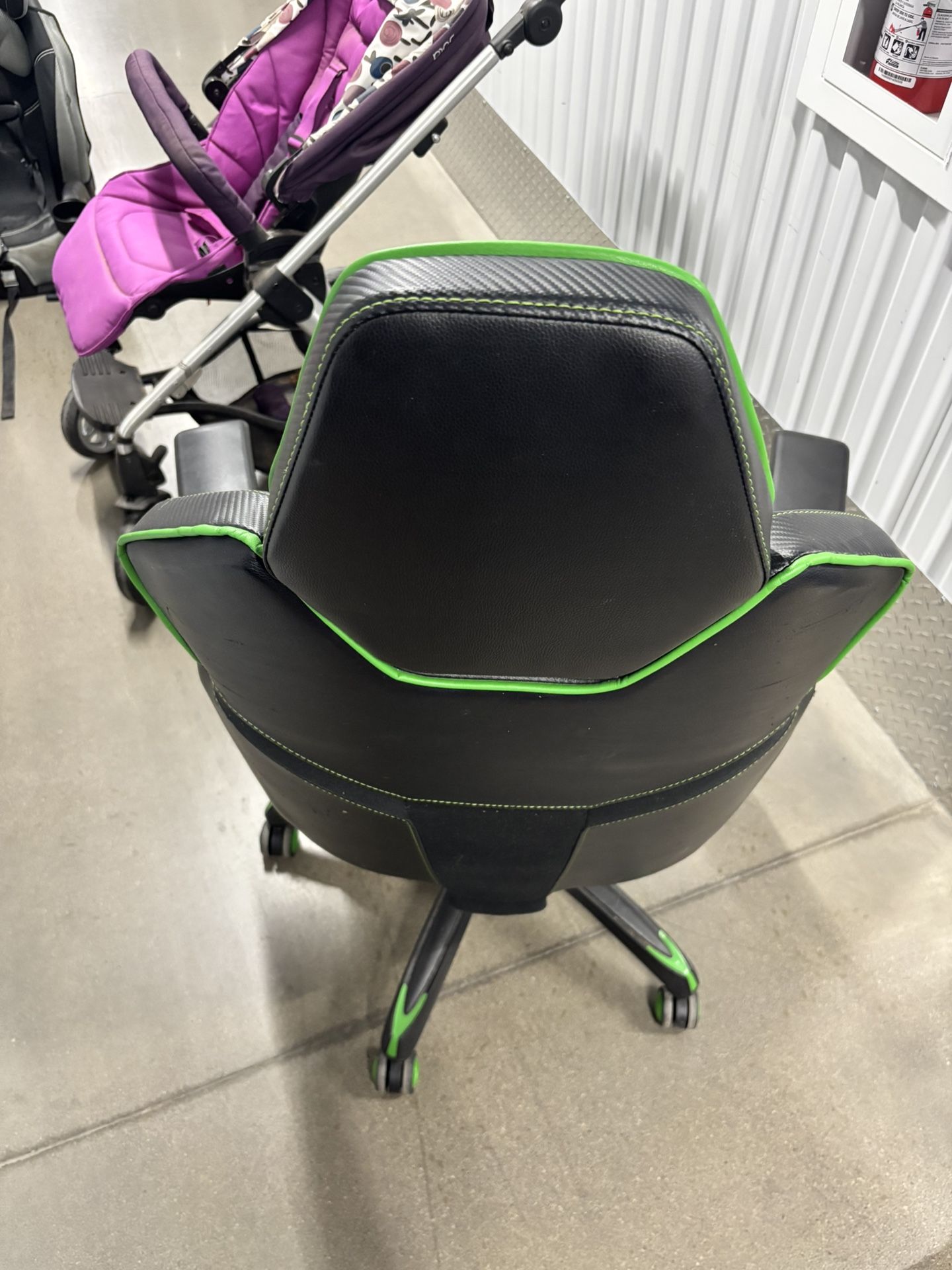 DPS Gaming Chair From Costco