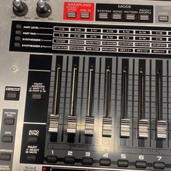Roland MC-808 