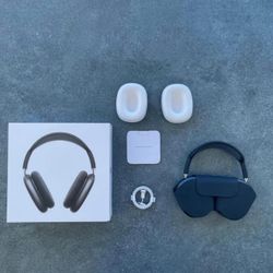 AirPod Maxes Unused
