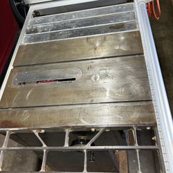 Craftsman 10 Inch Table Saw. 