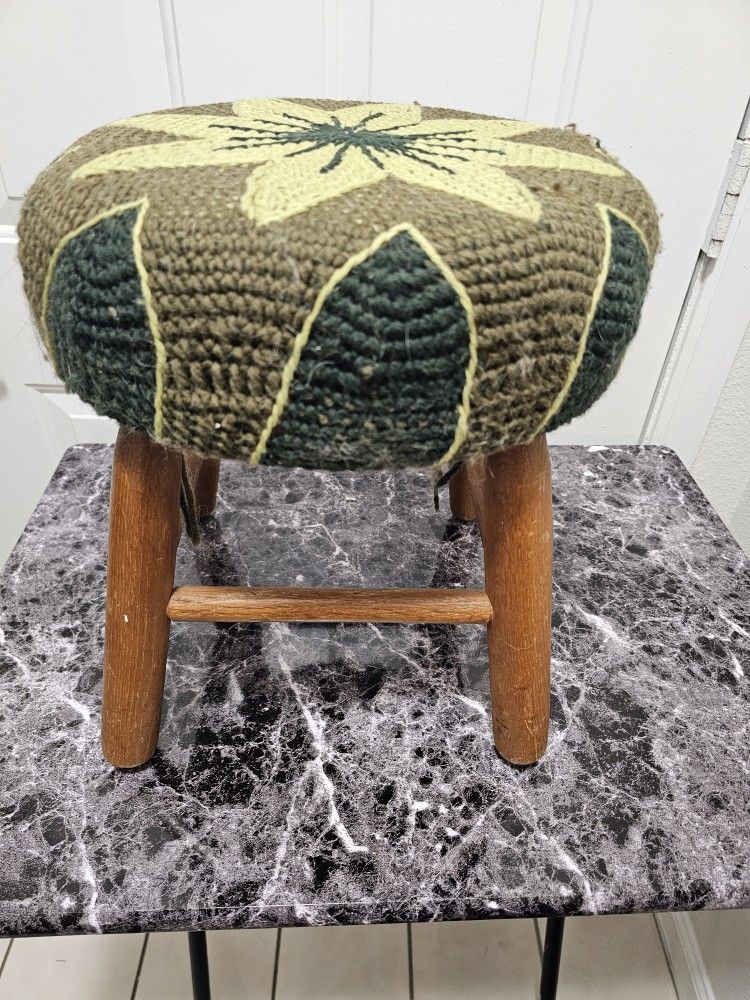 $10 Stool Pickup Only