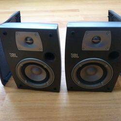 JBL N24 Bookshelf Speakers Pair.