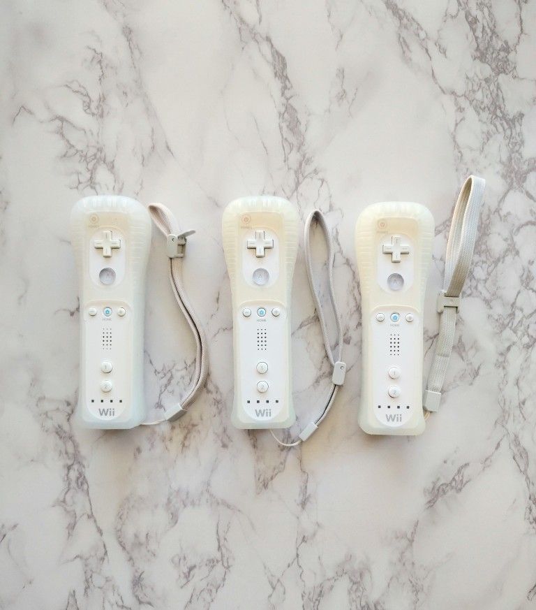 Official Nintendo Wii Wiimotes Controllers TESTED