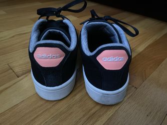 Woman’s Adidas Gym shoes
