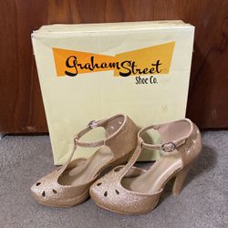 Graham Street Shoe Co. Best Of Times Heel Gold Size 5W