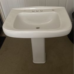 Pedestal sink