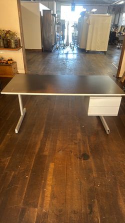 Office desk  (4 available)
