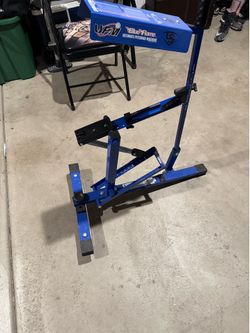 Louisville Slugger Blue Flame Pitching Machine