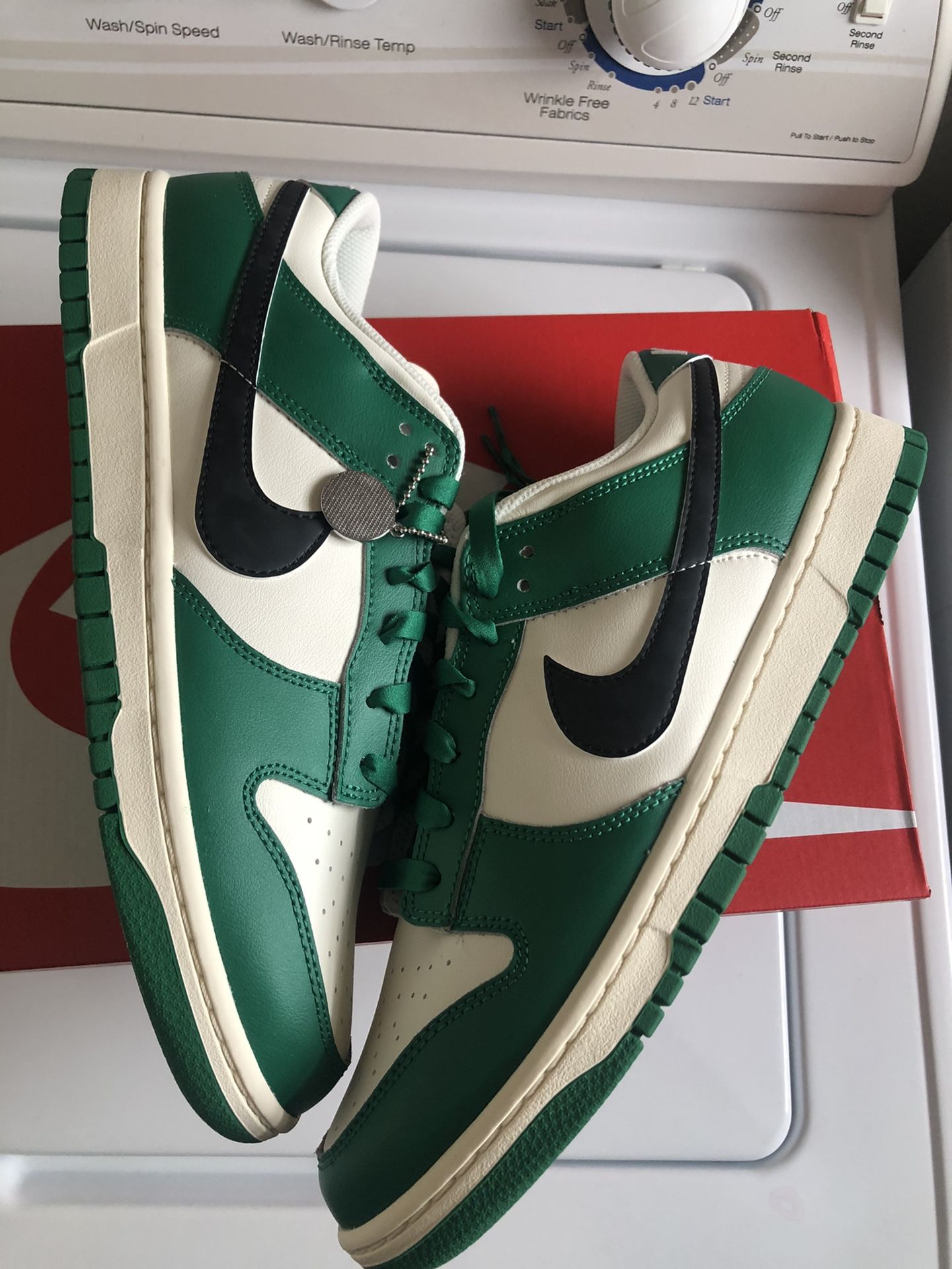 Nike Dunk Low Sizes 9,11 No Trades