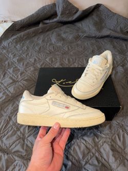 Women's Reebok Club C 85 Vintage White and Blue Lace Up Tennis Shoes size 5.5