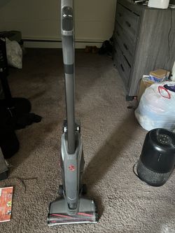 Hoover Evolve Cordless Vaccum