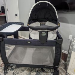 Greco pack n play with bassinet and changing table