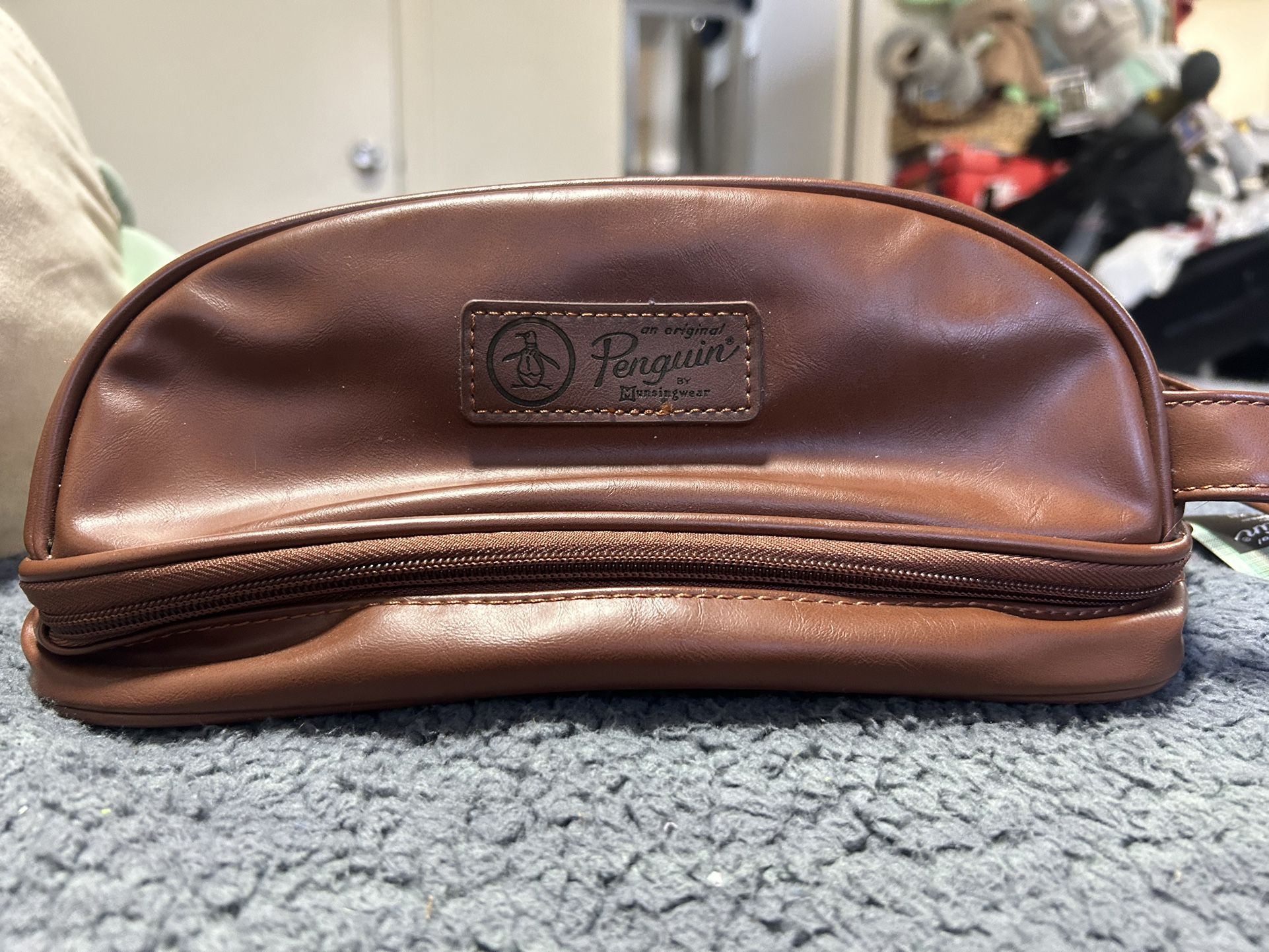 Men’s Penguin Travel Bag