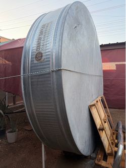 Big Swimming pool tank 2X10 like New