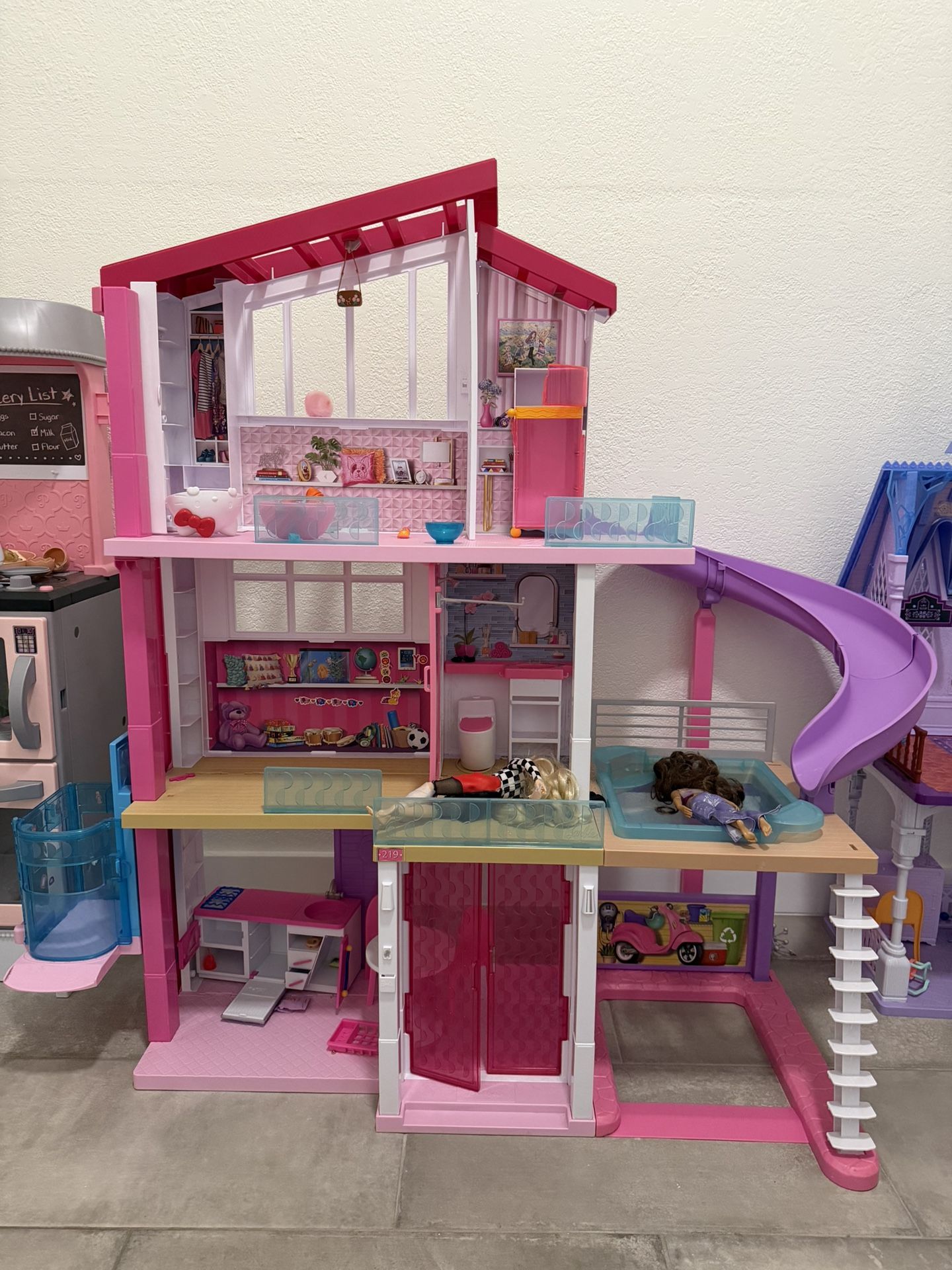Barbie Doll House, Dreamhouse