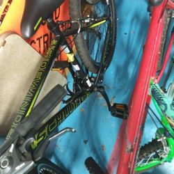 21 Speed Schwinn Sidewinder* STOLEN*