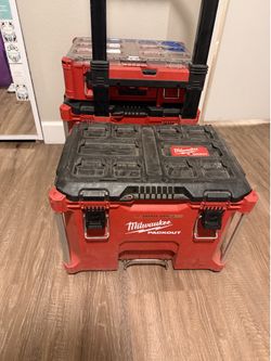 Milwaukee rolling tote