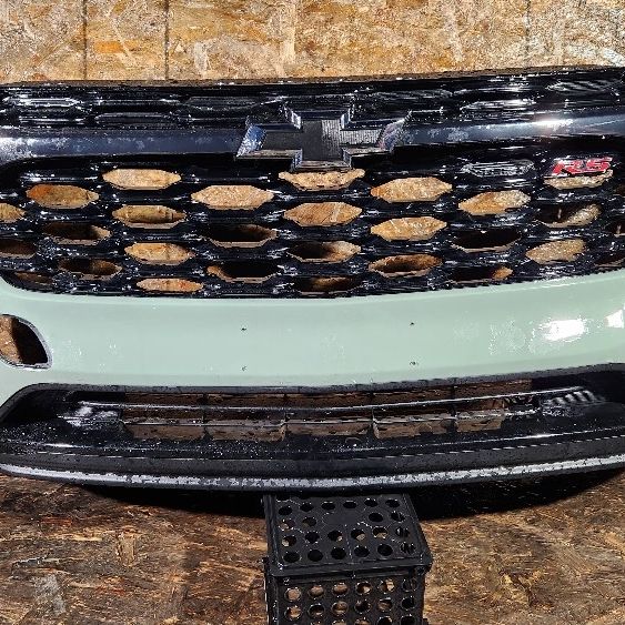 23-24 CHEVY TRAX FRONT BUMPER 