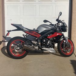2015 Triumph Street Triple RX