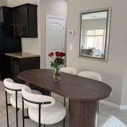 Brand New Modern Oval Dining Table - Pedestal Base - Luxury Style